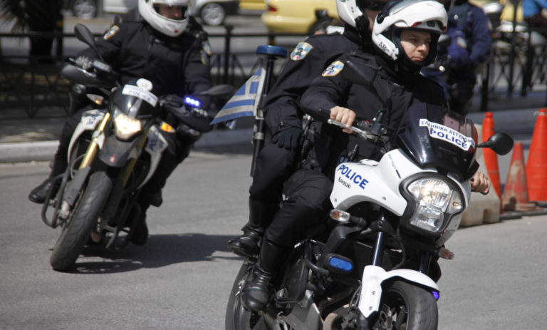 Τον γρονθοκόπησαν για να του πάρουν 8000 ευρώ