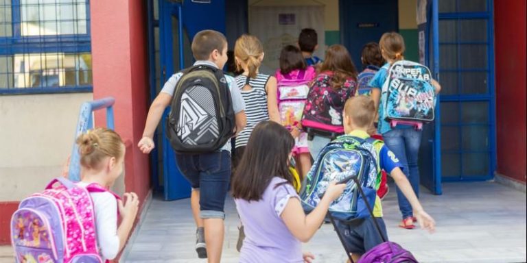 Δώδεκα μαθητές με αναπνευστικά προβλήματα στο ΑΧΕΠΑ