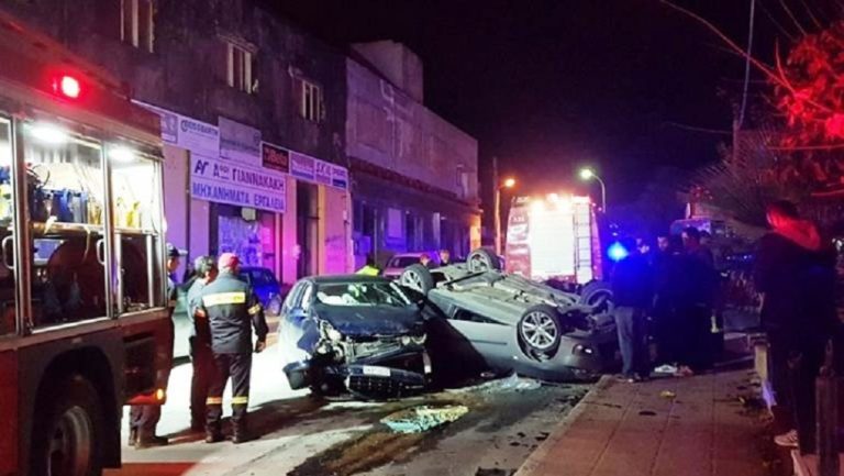 Πέντε τραυματίες σε τροχαίο