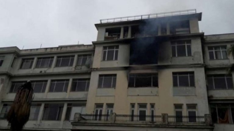 Στο κτίριο του πρώην νοσοκομείου Παπαδημητρίου, όχι στο Αμαλία Φλέμινγκ η φωτιά