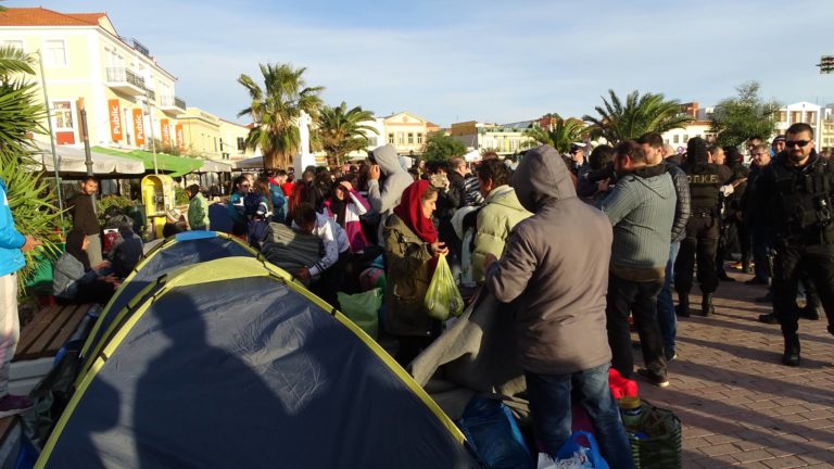 Λέσβος: Συγκέντρωση διαμαρτυρίας για το προσφυγικό