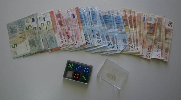Συλλήψεις για ναρκωτικά και παράνομα τυχερά παιχνίδια σε Ηράκλειο, Ρέθυμνο και Χανιά