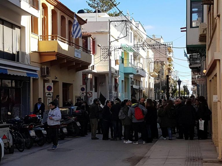 Συνέχεια Δήμου Χίου με νέα ασφαλιστικά μέτρα για hotspot ΒΙΑΛ – Έχασε τα πρώτα