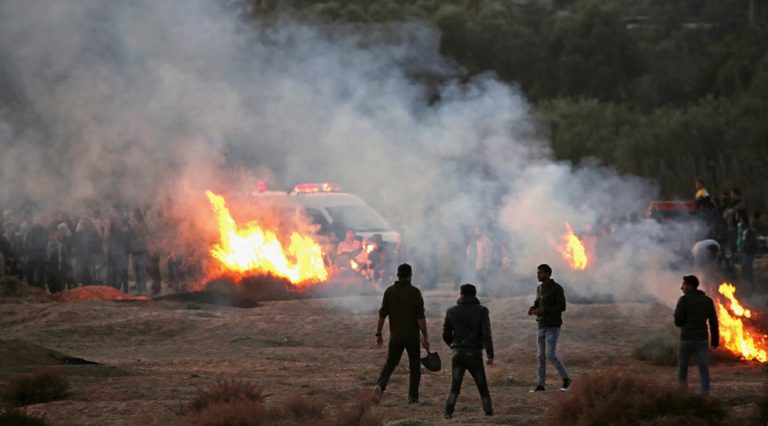 Καζάνι που βράζει η Μέση Ανατολή-Αιματηρές διαδηλώσεις και βομβαρδισμοί (video)