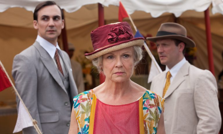 «Indian Summers» στην ΕΡΤ1