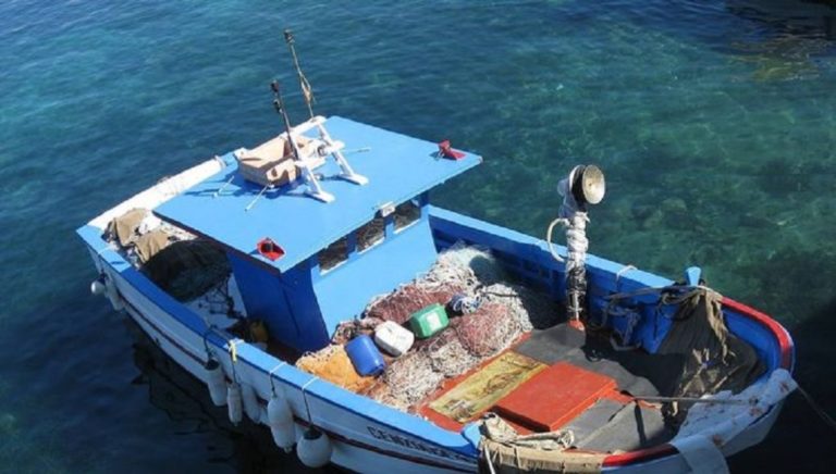 Διάλυση αλιευτικών σκαφών