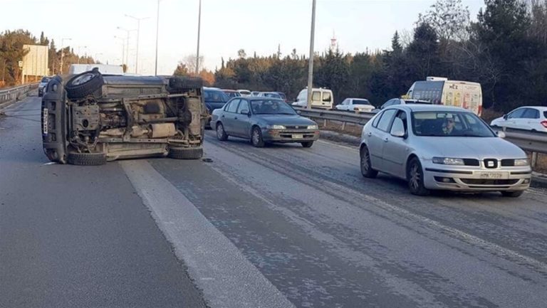 Ανατροπή ι.χ αυτοκινήτου στην εξωτερική περιφερειακή