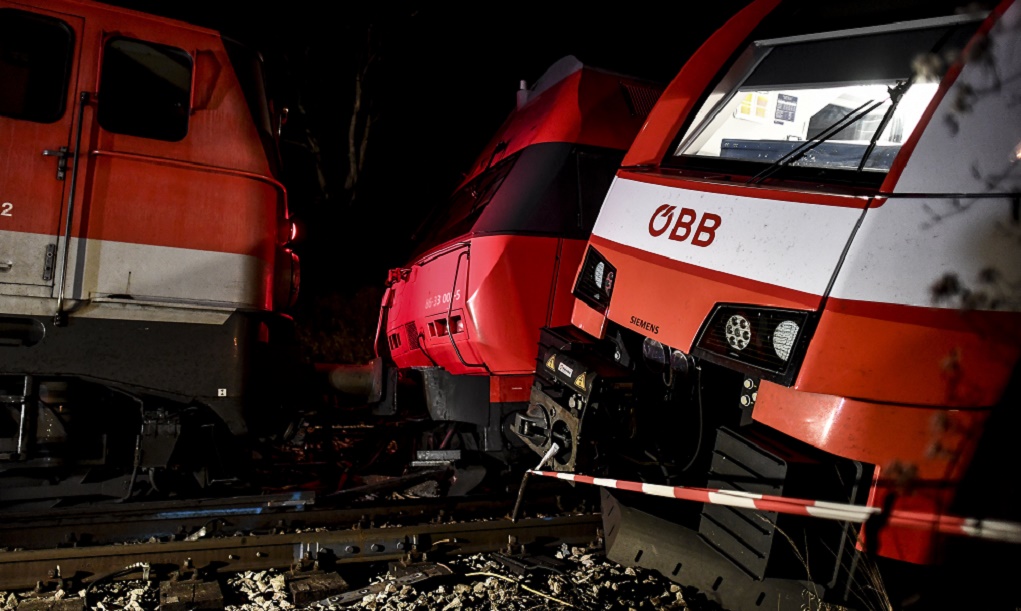 Σύγκρουση τρένων κοντά στη Βιέννη με τραυματίες