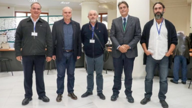 Χωρίς την απόλυτη πλειοψηφία ο νικητής των εκλογών