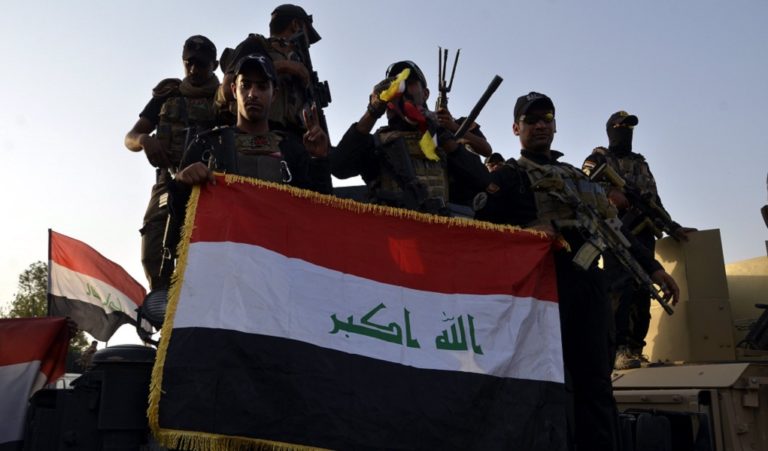 Στρατιωτική παρέλαση στο Ιράκ για τη “νίκη επί του ISIS”
