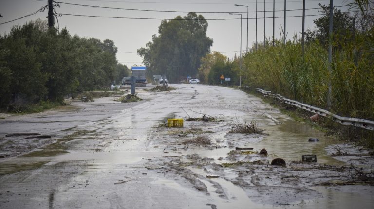 Ολονύχτια δοκιμασία από την κακοκαιρία