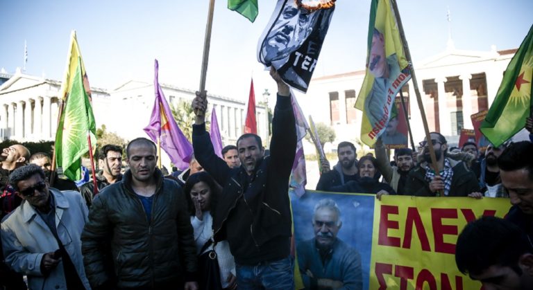 Πορεία Κούρδων λόγω της επίσκεψης Ερντογάν
