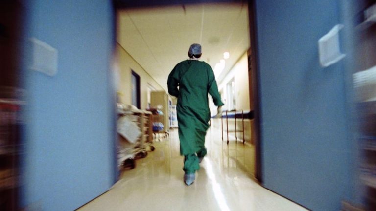 Προσλήψεις 10 γιατρών στα Νοσοκομεία Λάρισας