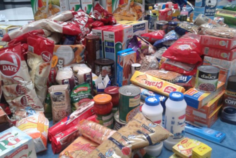 Συγκέντρωση τροφίμων για άπορες οικογένειες από τη Λεβαία