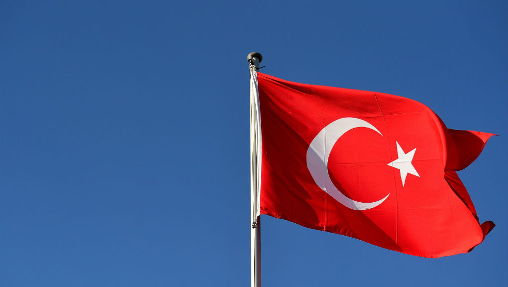 Αίρονται οι περιορισμοί στην έκδοση θεωρήσεων εισόδου σε Τουρκία και ΗΠΑ