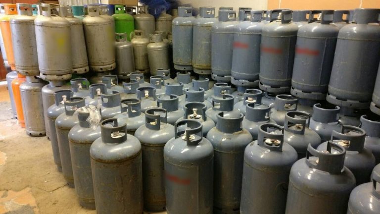 Έκρηξη φιάλης υγραερίου στη Νέα Σμύρνη – Ένας τραυματίας