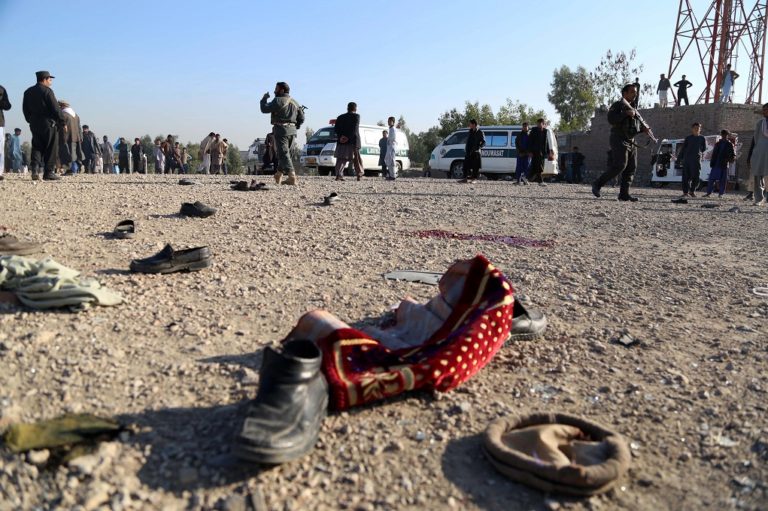 Αφγανιστάν: Τουλάχιστον 15 νεκροί από επίθεση καμικάζι