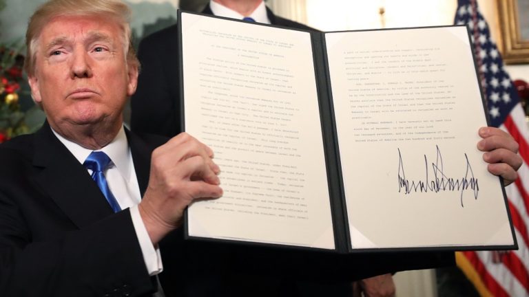 Το Ισραήλ θα δώσει το όνομα του Τραμπ σε σιδηροδρομικό σταθμό
