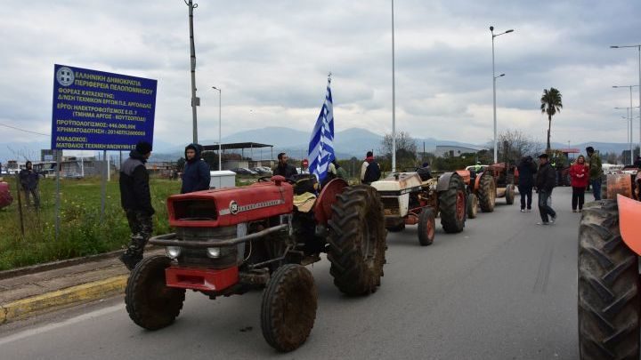 Άργος: πορεία αγροτών-κτηνοτρόφων με τρακτέρ