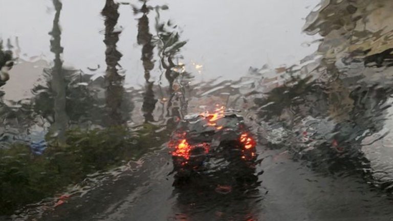 Διακοπή της κυκλοφορίας, λόγω βροχόπτωσης, σε σημεία του οδικού δικτύου της Δράμας και της Ροδόπης
