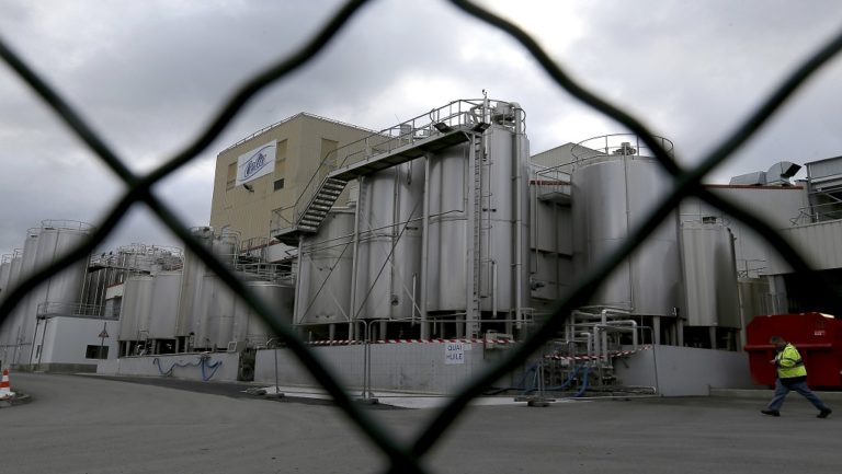 Γαλλία: Ανακαλούνται τα βρεφικά γάλατα Lactalis, από τη μονάδα Κραόν