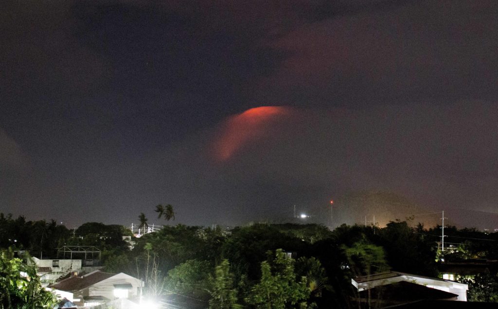 Φιλιππίνες: Κίνδυνος έκρηξης του ηφαιστείου Μαγιόν-Απομάκρυναν 12.000 ανθρώπους