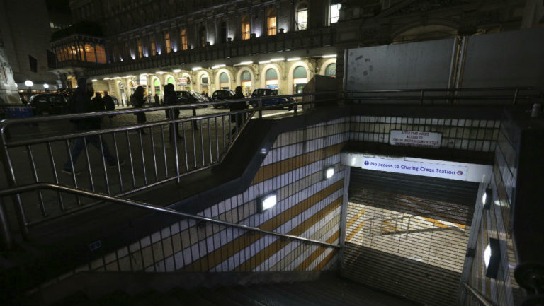 Λονδίνο: Κλειστός ο σταθμός Charing Cross λόγω διαρροής αερίου