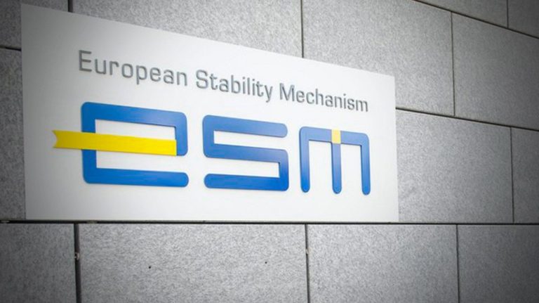 Στράουχ του ESM: Οι επενδυτές εμπιστεύονται την ελληνική οικονομία