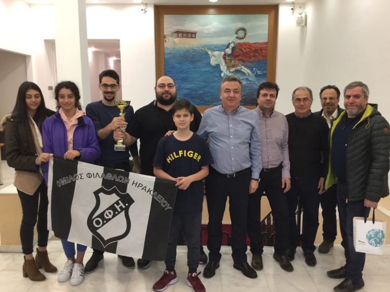 Συνάντηση Περιφερειάρχη με την ομάδα σκάκι του ΟΦΗ