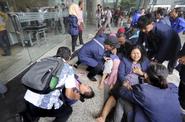 Πανικός από κατάρρευση στο χρηματιστήριο στη Τζακάρτα -75 τραυματίες