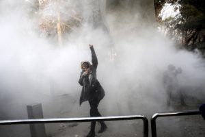 Ιράν: Κι άλλοι νεκροί σε αιματηρές διαδηλώσεις-Ο Τραμπ και η Τεχεράνη