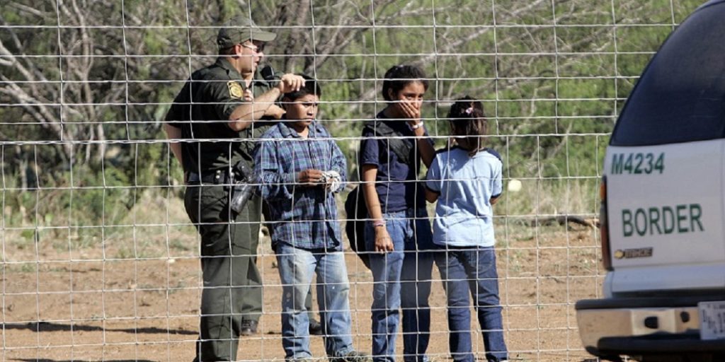 ΟΗΕ: Απαράδεκτες συνθήκες κράτησης μεταναστών στις ΗΠΑ
