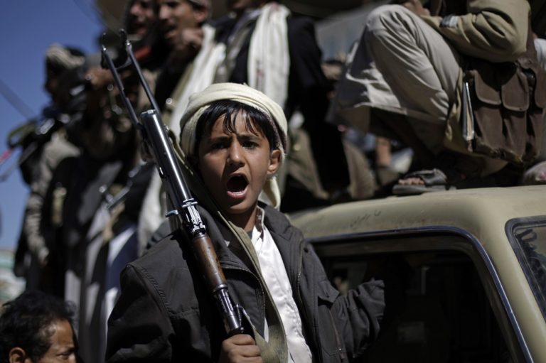 Παιδιά στρατιώτες στο μέτωπο της Υεμένης