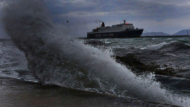 Θυελλώδεις άνεμοι στη Δυτική Ελλάδα