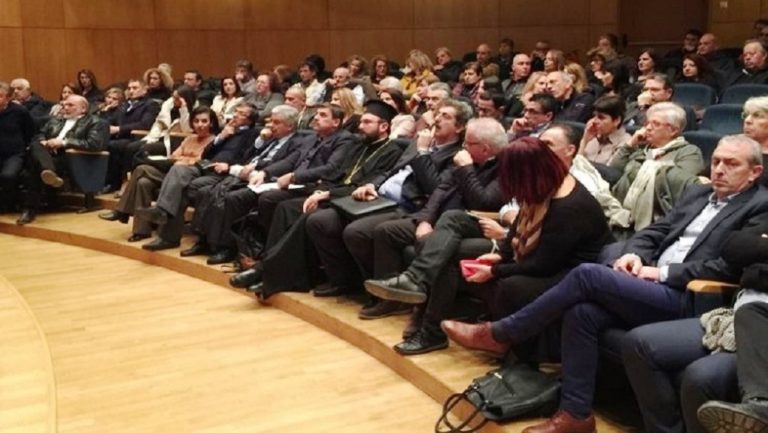 «Χωρίζουν» Πανεπιστημιακό με Βενιζέλειο