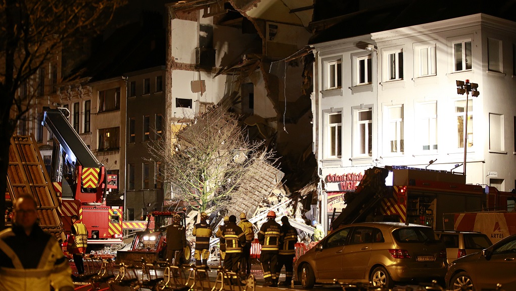 Κατάρρευση κτιρίου από έκρηξη στην Αμβέρσα – Νεκροί και τραυματίες