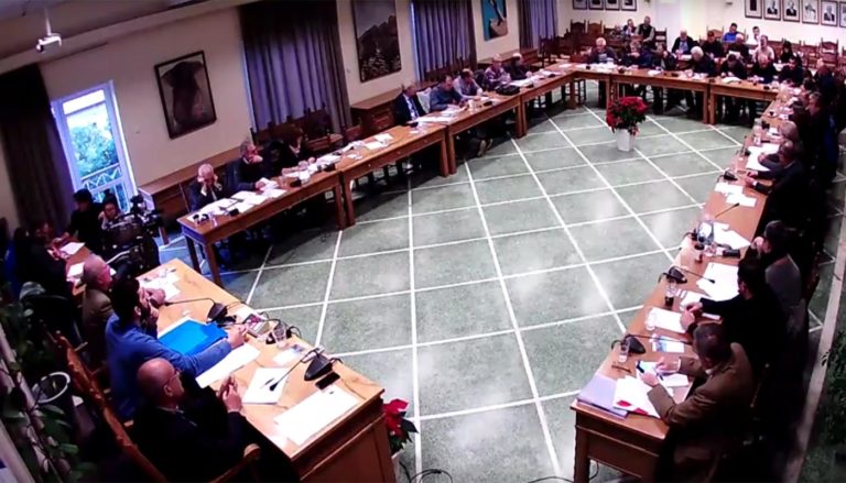 «Ναι» στα μαθήματα αλβανικών από το Δημοτικό Συμβούλιο Χανίων