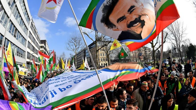 Κολωνία: Στους δρόμους χιλιάδες Κούρδοι για την τουρκική επίθεση στη Συρία