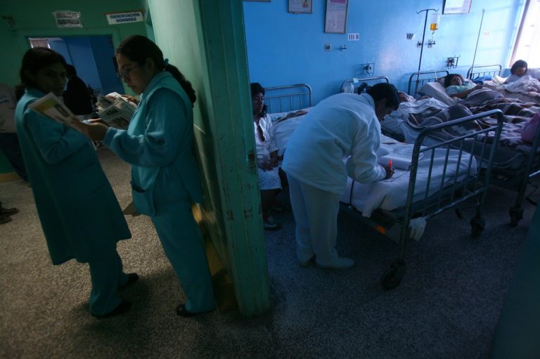 Επιδημία Η1Ν1 στον Ισημερινό με 22 νεκρούς και 500 κρούσματα