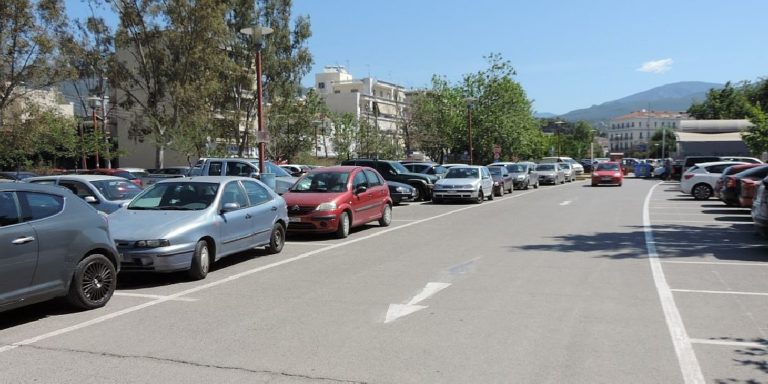 Καλαμάτα: Δεν αλλάζουν τα τέλη στάθμευσης