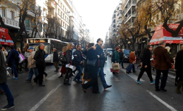 Ικανοποιημένοι καταστηματάρχες και ξενοδόχοι από την εορταστική κίνηση στη Θεσσαλονίκη