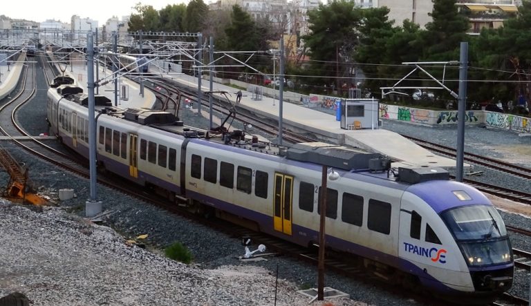 Φθηνότερα εισιτήρια στις αστικές συγκοινωνίες Αθήνας & Θεσσαλονίκης – Νέα δρομολόγια και προσφορές της ΤΡΑΙΝΟΣΕ (video)