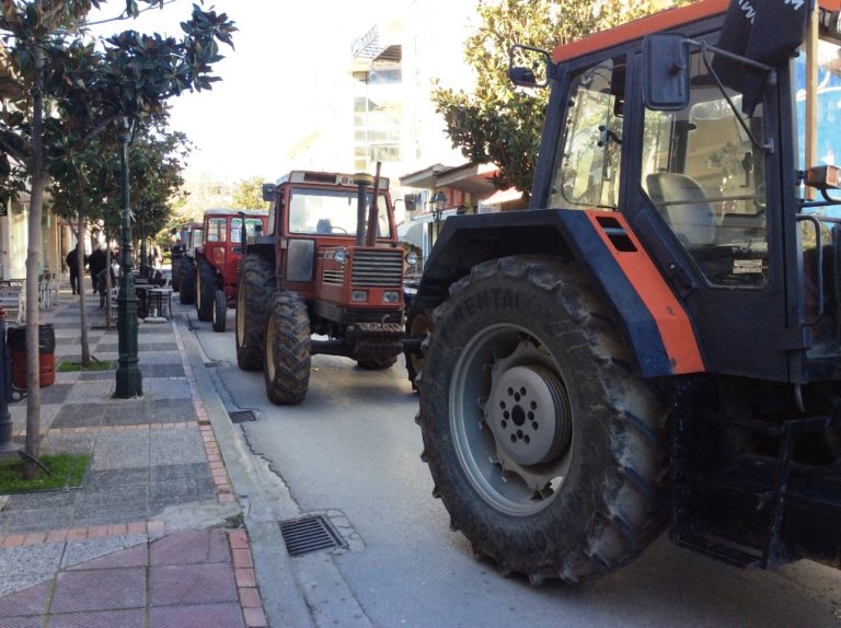 Διαμαρτυρία αγροτών στα Φάρσαλα με πομπή τρακτέρ την Πέμπτη