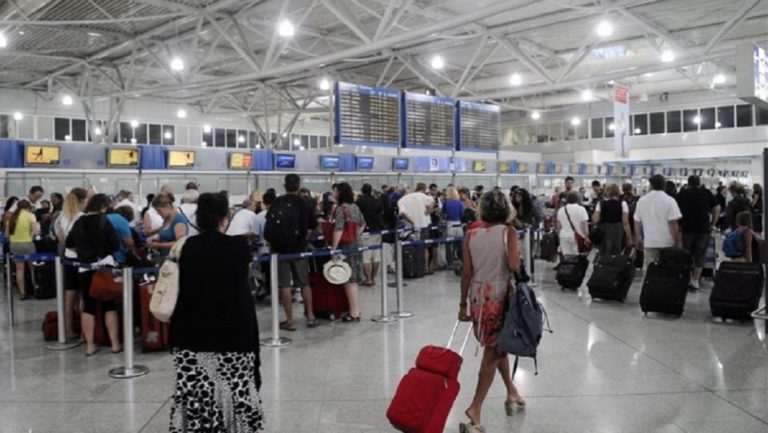 Ρεκόρ επιβατών καταγράφηκε το 2017 στα ελληνικά αεροδρόμια