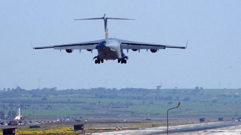 ΗΠΑ-Ρωσία: Παραλίγο σύγκρουση πολεμικών αεροσκαφών (video)