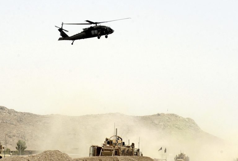 Aποχώρηση των ΗΠΑ από το Αφγανιστάν μέσα σε 14 μήνες
