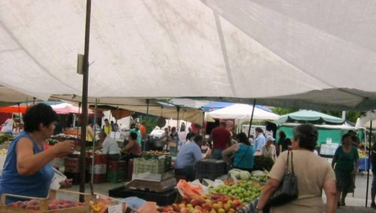Ζητούν να σταματήσει η λαϊκή στη Μανουσογιαννάκηδων