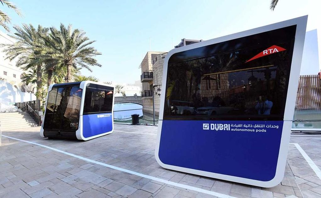Αυτόνομα λεωφορεία, χωρίς οδηγό, κυκλοφορούν δοκιμαστικά στο Ντουμπάι (video)