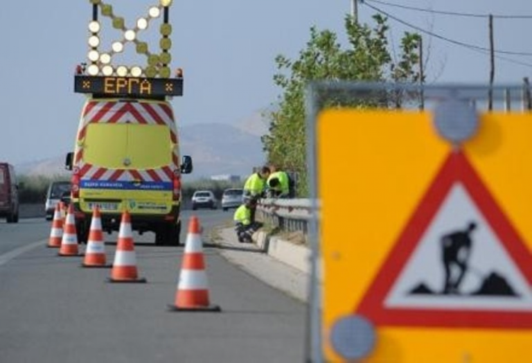 Συνεχίζονται οι εργασίες στην εθν. οδό Θεσσαλονίκης – Ν. Μουδανίων