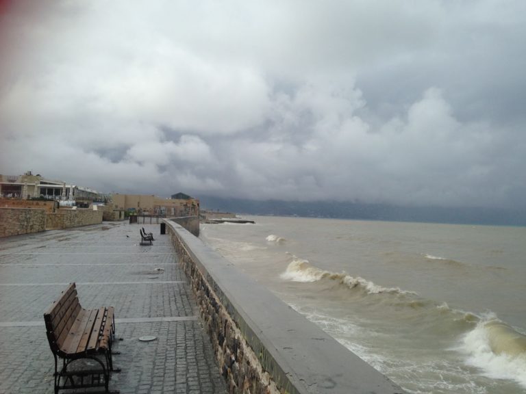 Βροχές και σποραδικές καταιγίδες στην Κρήτη